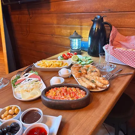 Adres Bungalov Campsite *